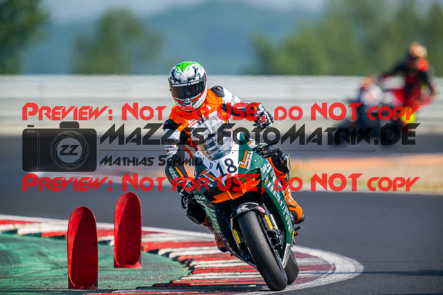 MaZZes_FotoMatrix_220626_7224 | PROSUPERSTOCK