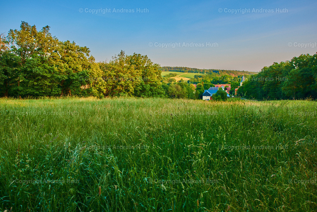 Abendlicher Blick auf Rohna im Aumatal 02 | Bedeutsame Landschaften Deutschlands - Realisiert mit Pictrs.com