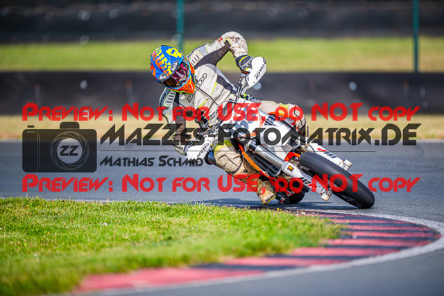 MaZZes_FotoMatrix_230930_7126 | UE40