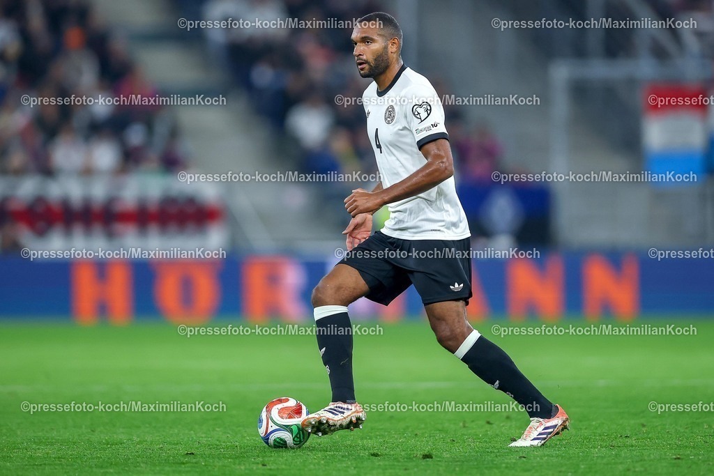 DFB10102502187 | 10.10.2025, Fußball, Länderspiel, Deutschland - Luxemburg, UEFA WM-Qualifikation, 2025/2026, Gruppe A, PreZero Arena in Sinsheim: Jonathan Tah (GER #04) DFB regulations prohibit any use of photographs as image sequences and or quasi-video.