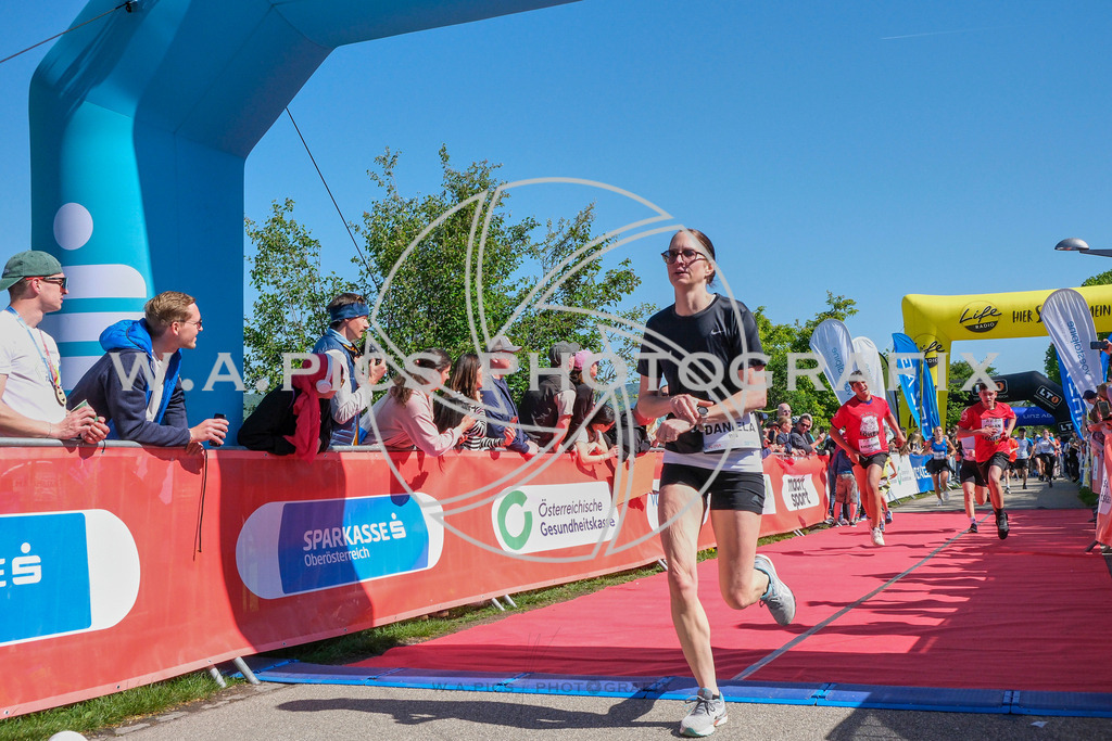 ..... | LINZ,AUSTRIA,27.April 24, Int. 3 Brückenlauf Linz  , Image shows: Photo: WAPICS / Michael ring