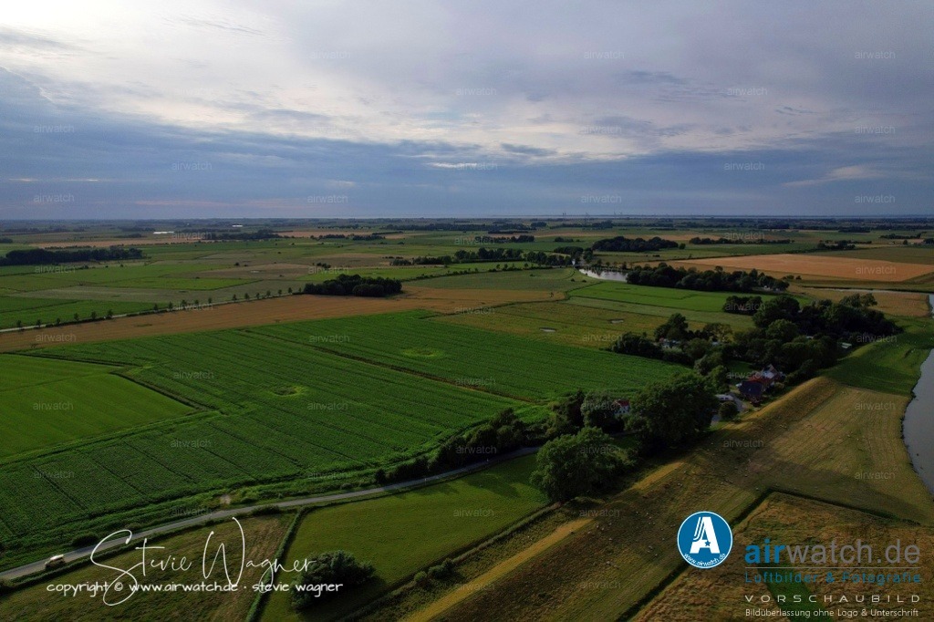 Eider - Hemmerdeich | Entdecken Sie atemberaubende Luftbilder und Fotografien auf airwatch.de - Tauchen Sie ein in eine Welt voller faszinierender Aufnahmen aus der Vogelperspektive.