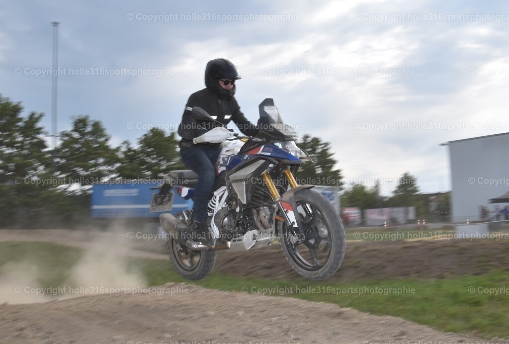 DSC_0533 | Sportfotografie , Motorsport, Motoross, Reitsport, Mointainbike, Enduro,
Landschaft , Outdoor, Eventfotografie, Landschaft, Bilder online bestellen - Realisiert mit Pictrs.com