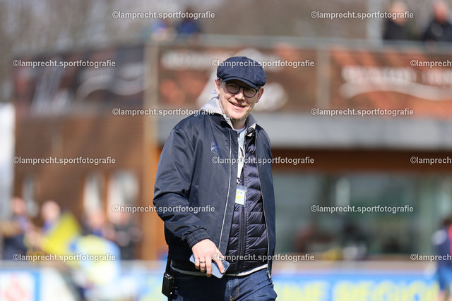 Fußball I Herren I Saison 2025-2026 I SHFV-Lotto-Pokal I Halbfinale I SV Todesfelde - VfB Lübeck 019 | Heiko Spiering (Sportlicher Leiter, SV Todesfelde) - Realisiert mit Pictrs.com