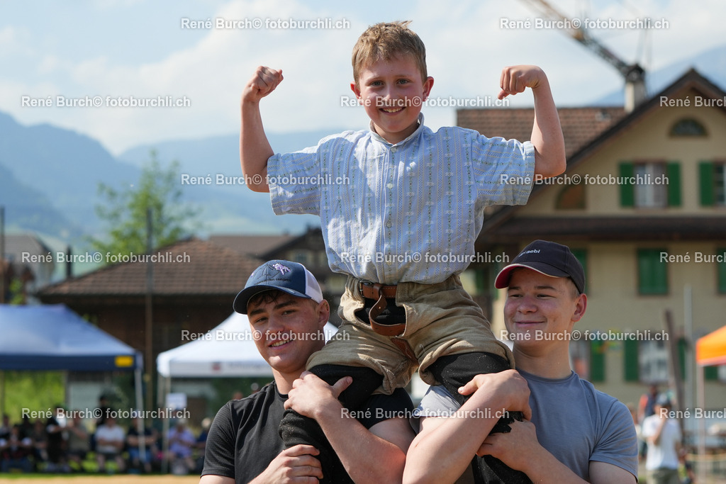 Freiburghaus Levin | René Burch leidenschaftlicher Fotograf aus Kerns in Obwalden.  Hier finden sie Sport, Landschaft und Natur Fotografie.
 - Realisiert mit Pictrs.com
