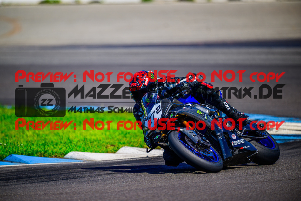 MaZZes_FotoMatrix_240520_6021986_7858 | WEISS