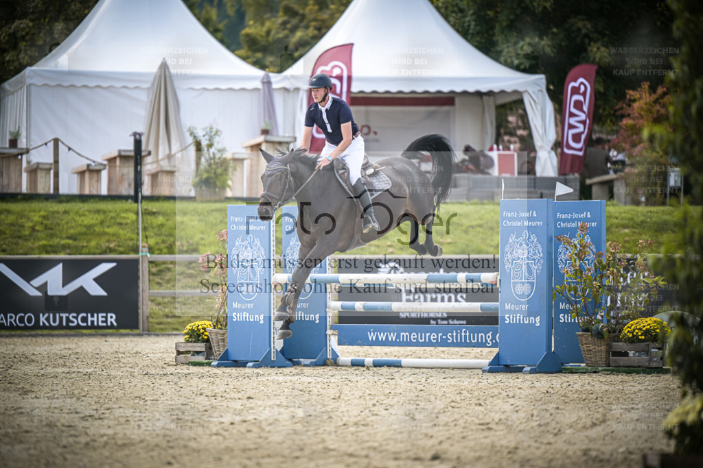 DOS_6490 | Entdecke hochwertige Reitturnierfotos von Foto Oger. Professionell, emotional und authentisch – jetzt Lieblingsmomente im Shop bestellen. - Realisiert mit Pictrs.com