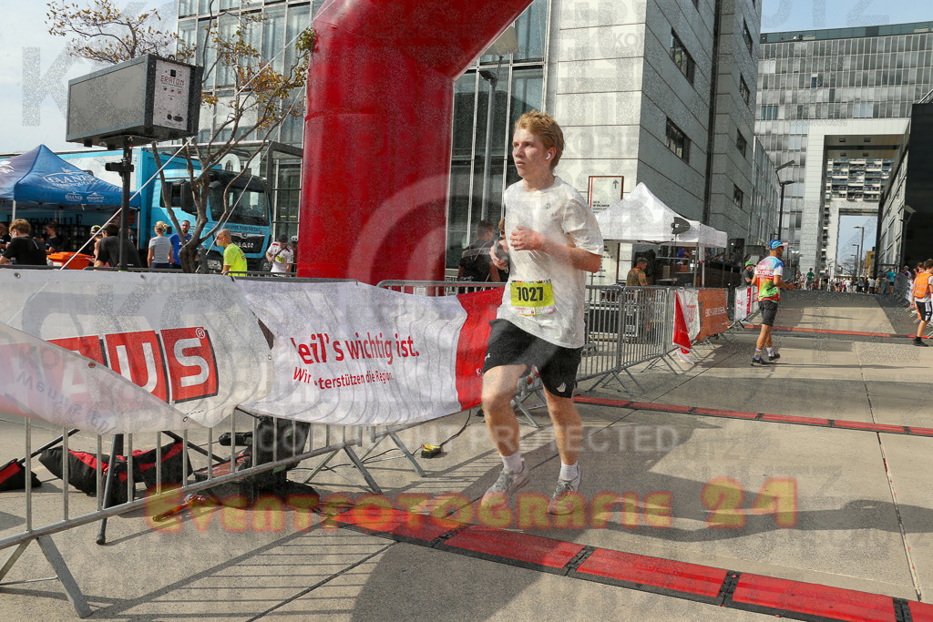 250920_1534_EX1_0067 | Sportfotografie im Rhein-Sieg Kreis, Köln, Bonn, NRW, Rheinland Pfalz, Hessen, etc. Unser Tätigkeitsfeld umfasst den Laufsport vom Volkslauf über den Marathon, Duathlon, Triathon bis zum Ultralauf wie Kölnpfad Ultra oder Schindertrail.