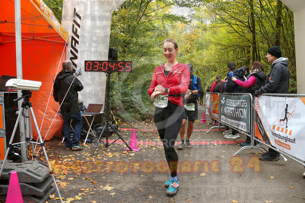 251026_1306_EX1_2509 | Sportfotografie im Rhein-Sieg Kreis, Köln, Bonn, NRW, Rheinland Pfalz, Hessen, etc. Unser Tätigkeitsfeld umfasst den Laufsport vom Volkslauf über den Marathon, Duathlon, Triathon bis zum Ultralauf wie Kölnpfad Ultra oder Schindertrail.