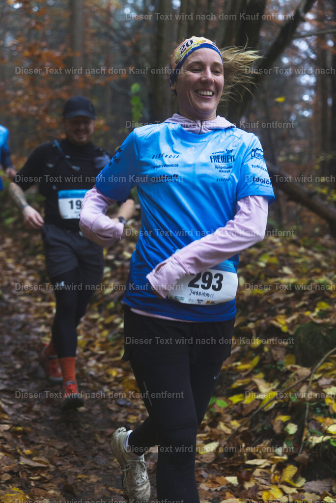 cineathletes-huegelland-2025-11-09-11-00-37 | Sportfotografie rund um Obstacle Course Racing und Trail Run - Realisiert mit Pictrs.com