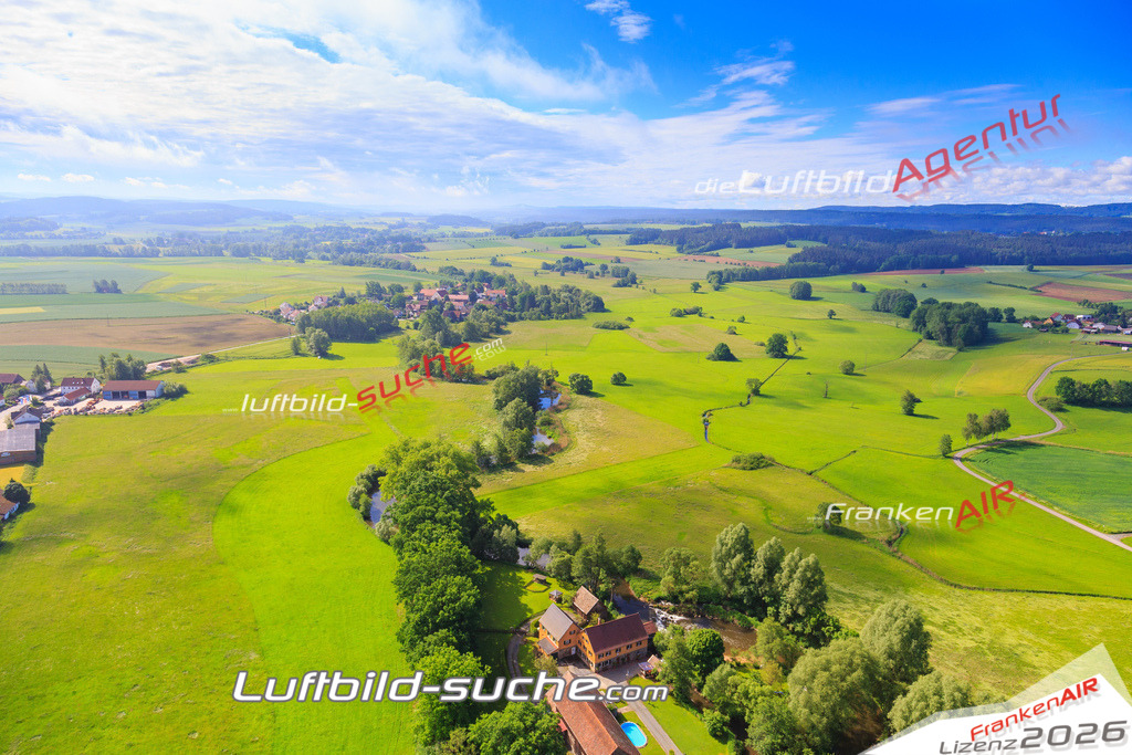Luftbild von Unterzettlitz Kulmbach - Luftaufnahme wurde 2016 von https://frankenair.de mittels Flugzeug (keine Drohne) erstellt - die Geschenkidee