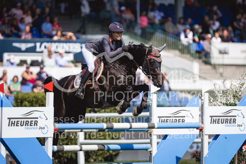 240510_Hamburg_YoungsterTour7y-110 | Deine schönsten Turniermomente als professionelle Fotos! Entdecke hochwertige Pferdesport-Fotografie im Online-Shop. Jetzt Fotos finden & bestellen!