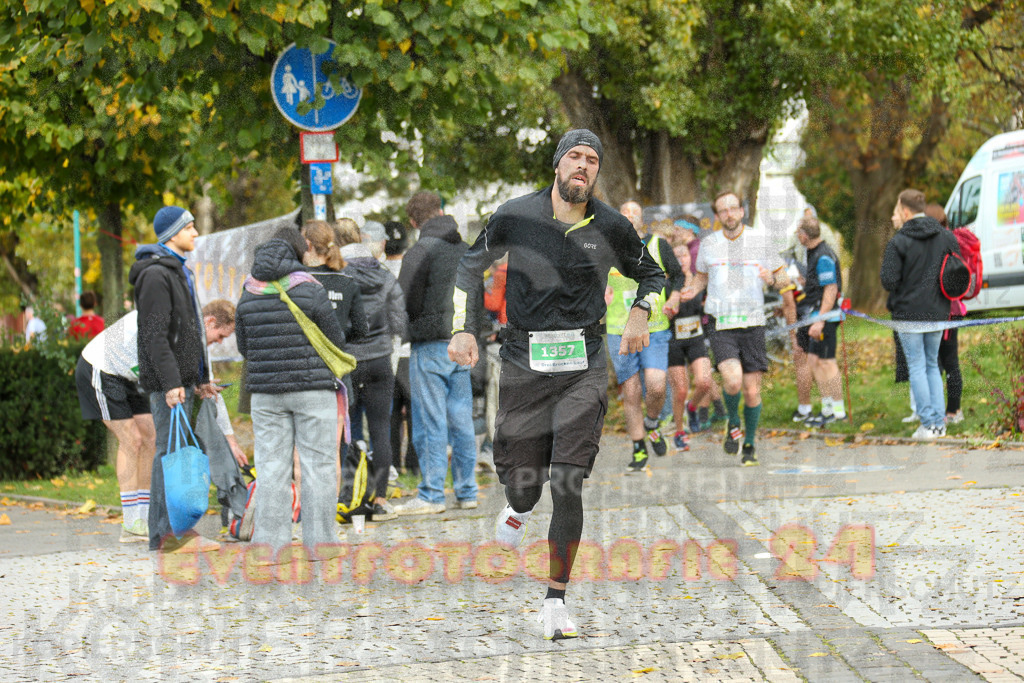 241020_1114_EX1_1524 | Sportfotografie im Rhein-Sieg Kreis, Köln, Bonn, NRW, Rheinland Pfalz, Hessen, etc. Unser Tätigkeitsfeld umfasst den Laufsport vom Volkslauf über den Marathon, Duathlon, Triathon bis zum Ultralauf wie Kölnpfad Ultra oder Schindertrail.