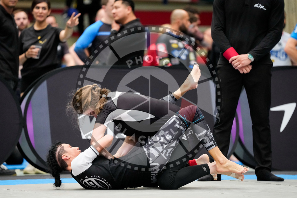 20250920PBB6241 | Athletes compete during the AJP Tour Hamburg International Jiu-Jitsu Championship, on September 20, 2025 in Hamburg, Germany. © Chiara Dazi / photoblackbelt