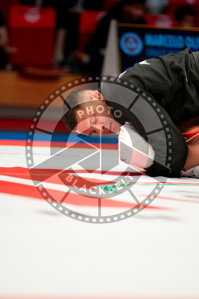 20231108PBB1134 | Fighters compete during the AJP World Professional Championship in the Mubadala Arena in Abu Dhabi, Arab United Emirates, on November 8, 2023.