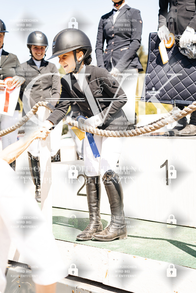 CK704944 | Turnierfotografie Pferdefotografie Trier Rheinland-Pfalz Pferdesport Reitsport Tierfotografie Sportfotografie Pferdevideo Pferdevideografie Equestrianvideography equestrianphotography  - Realisiert mit Pictrs.com