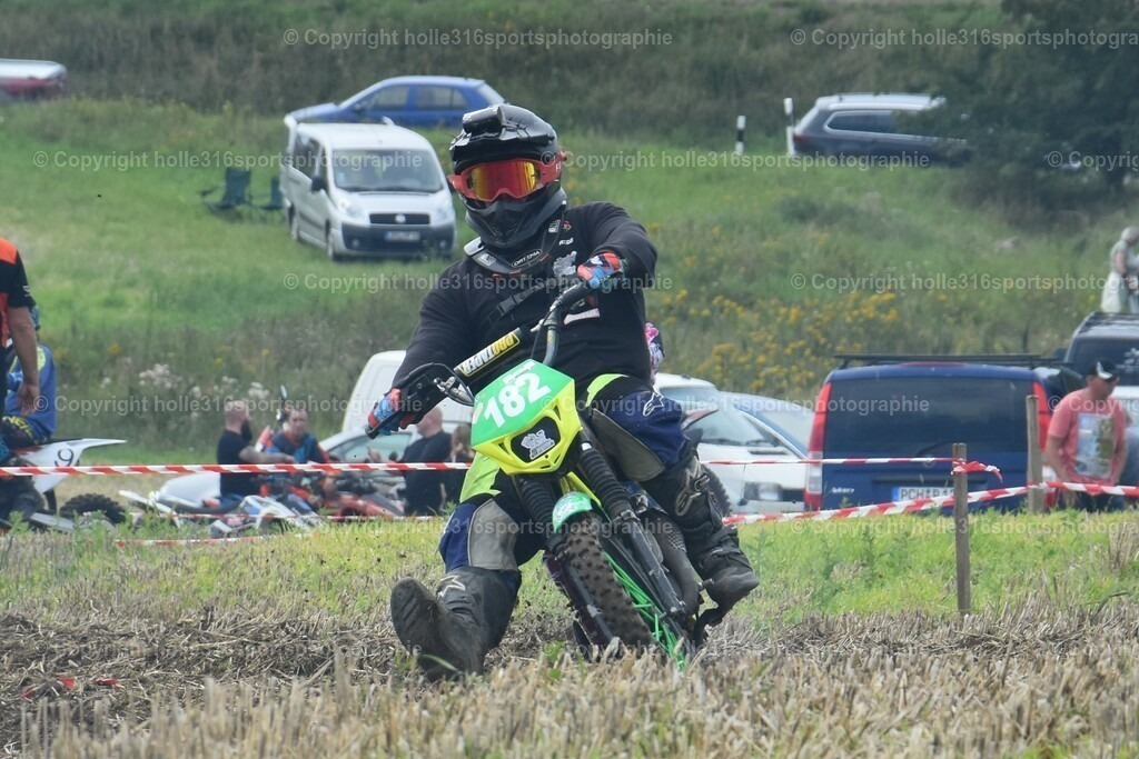 DSC_0811 (2) | Sportfotografie , Motorsport, Motoross, Reitsport, Mointainbike, Enduro,
Landschaft , Outdoor, Eventfotografie, Landschaft, Bilder online bestellen - Realisiert mit Pictrs.com