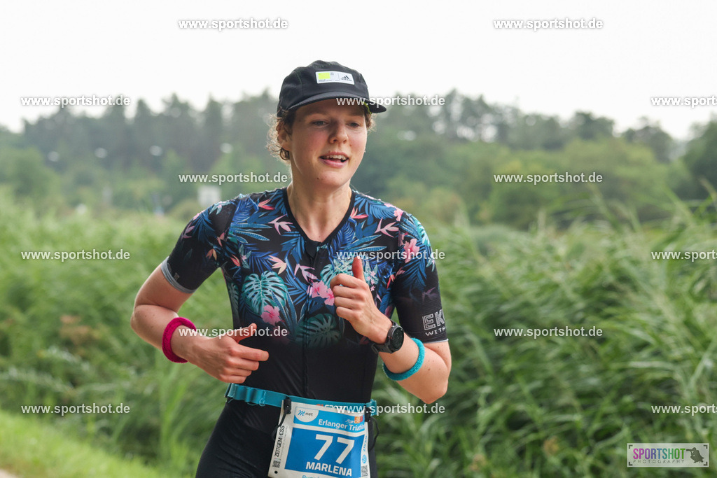 LUR_1800 | 34. M-net Erlanger Triathlon 2025 #erlangertriathlon  #mnettriathlon2025 #mnettriathlon #team #olympischedistanz #mitteldistanz #triathlon #maindonaukanal  #erlangertriathlon2025 #yourpictrs #tv1848 #tv1848erlangen  #triathlonbayern #sportinerlangen #demsportverbunden #sportshot_your_pictrs Copyright: www.sportshot.de