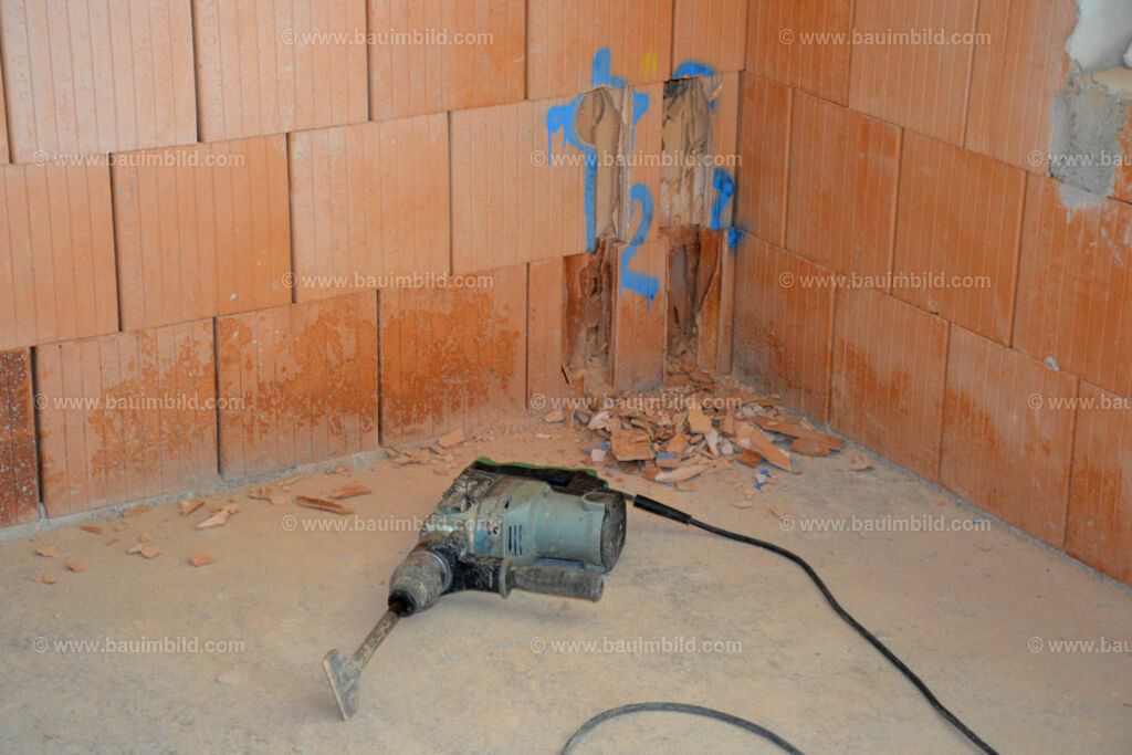 bib-lg07-mauerarbeiten-0246 | Nach LV-Leistungsgruppen sortierte Detailfotos über den Bau eines Hauses. Alle Hausbau-Bilder direkt vom Urheber und Autor der Website Haus-Selber-Bauen.com