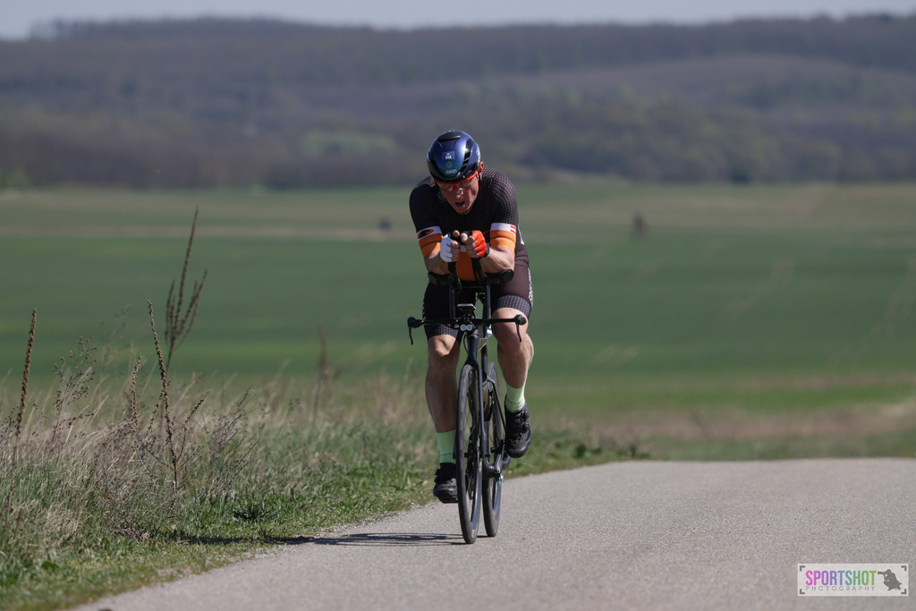 368A2997 | Neusiedlersee Radmarathon 2026@sportshot_your_pictrs #yourpictures#roadtowm2029 #nrm #neusiedlerseeradmarathon #neusiedlersee #neusiedlerseetourismus #burgenland #mörbisch #nrm26 #burgenlandtourismus #voglundco #poweredbyburgenlandtourismus #radsport #rad #marathon #ucigranfondo #visitburgenland #ucigranfondoworldseries