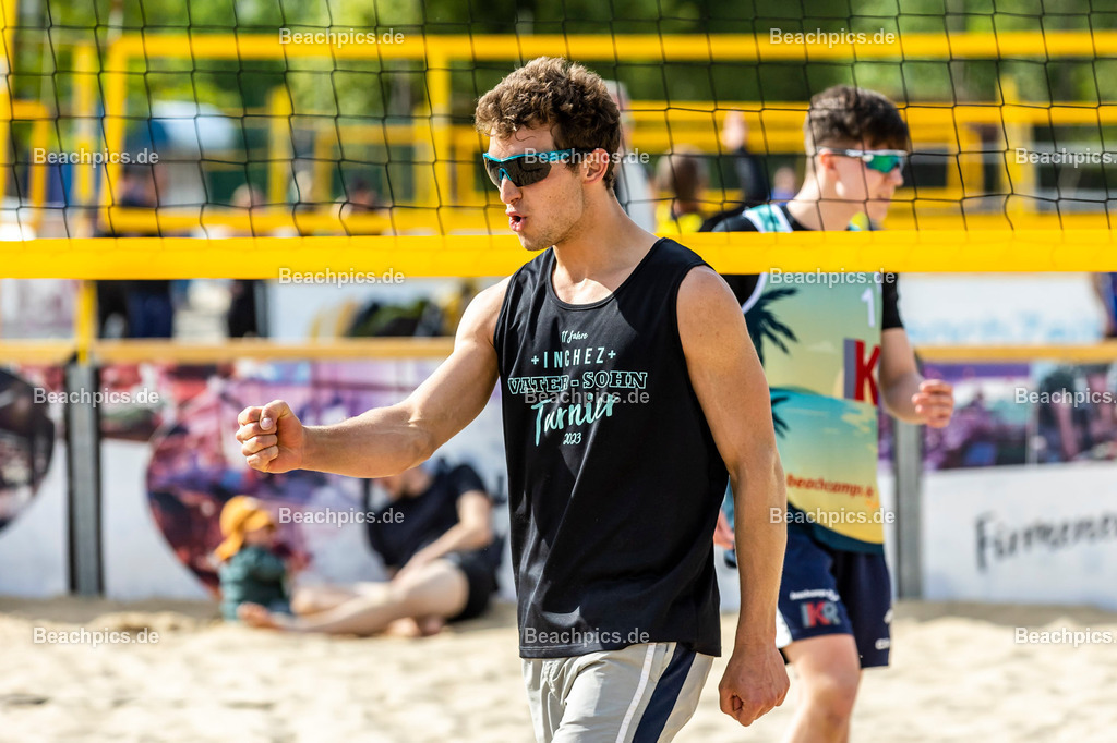 2023-00070263-Vater-Sohn-Turnier |  18.05.2023; Berlin Foto: Gerold Rebsch - www.beachpics.de
