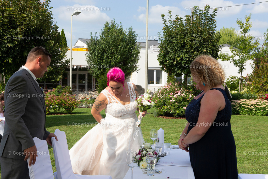 KERSTINFREDYHOCHZEIT_260822_72 | bilder, linz, photo, foto, fussball, sport, fotolui, bundesliga