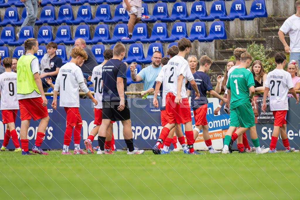 20250920_Picselweb-Fotografie_1R3_2131 | JFV D/A &amp; Stade - VfB Oldenburg0:1 VfB no70:2 VfB no70:3 VfB JFV Eigentor0:4 VfB no70:5 VfB no71:5 JFV no3 Jaric Jimenez-Voss2:5 JFV no9 Janko Sylvester3:5 JFV no16 Damian Elias Mihro Burekovic - Realisiert mit Pictrs.com