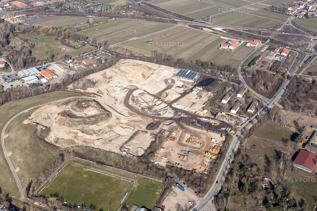 Luftbild: Gerst Recycling in Neustadt an der Weinstraße im Bundesland Rheinland-Pfalz in Deutschland. Foto: IMG_112758.jpg vom 27.02.2019 durch Werner Riehm/FLY-FOTO.de