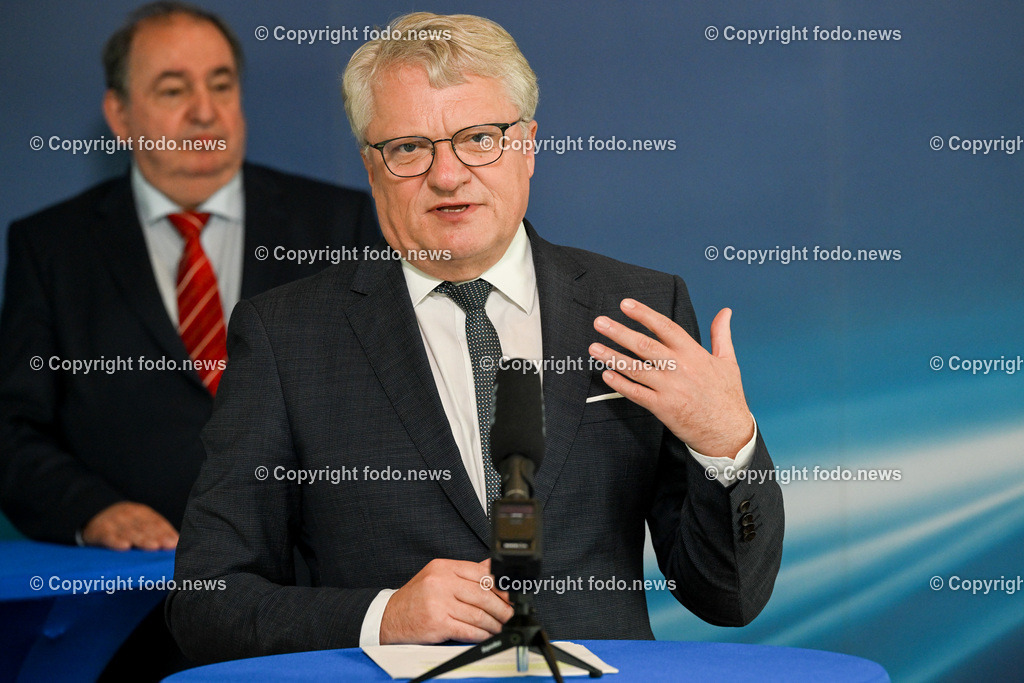Pressekonferenz LINZ AG - tim Linz - Eine Erfolgsgeschichte_ 05.06.2023-19 | 05.06.2023, Linz AG, AUT, Pressekonferenz LINZ AG - tim Linz - Eine Erfolgsgeschichte, im Bild Klaus Luger (SP, Bgm. der Stadt Linz)