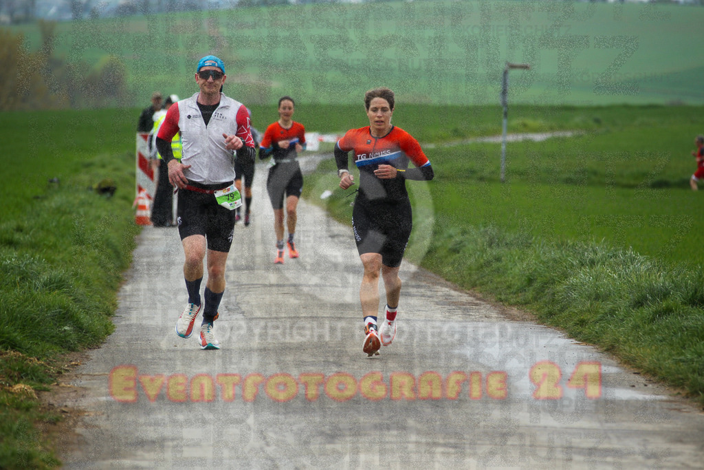 250413_1045_EV4_6956 | Sportfotografie im Rhein-Sieg Kreis, Köln, Bonn, NRW, Rheinland Pfalz, Hessen, etc. Unser Tätigkeitsfeld umfasst den Laufsport vom Volkslauf über den Marathon, Duathlon, Triathon bis zum Ultralauf wie Kölnpfad Ultra oder Schindertrail.