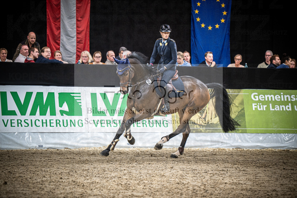 DOS_0675 | Entdecke hochwertige Reitturnierfotos von Foto Oger. Professionell, emotional und authentisch – jetzt Lieblingsmomente im Shop bestellen.Deutschlandweite Turnierfotografie. - Realisiert mit Pictrs.com