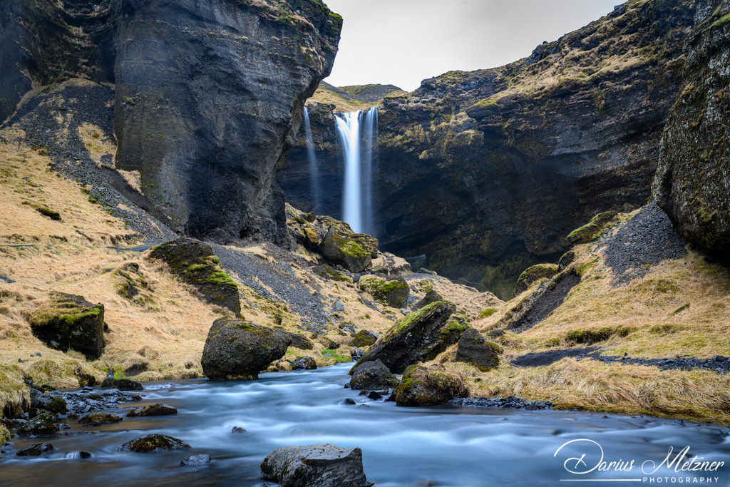 Der Wasserfall Kvernufoss | Der Wasserfall Kvernufoss auf Island