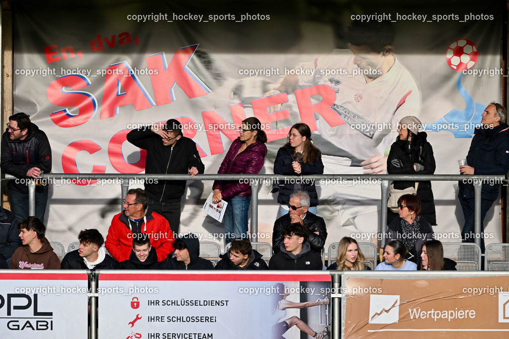 SAK vs. ATUS Velden 19.4.2024 | Besucher Sportpark Welzenegg, SAK vs. ATUS Velden 19.4.2024, SAK vs. ATUS Velden am 19.04.2024 in Klagenfurt (Sportpark Welzenegg), Austria, (Photo by Bernd Stefan)