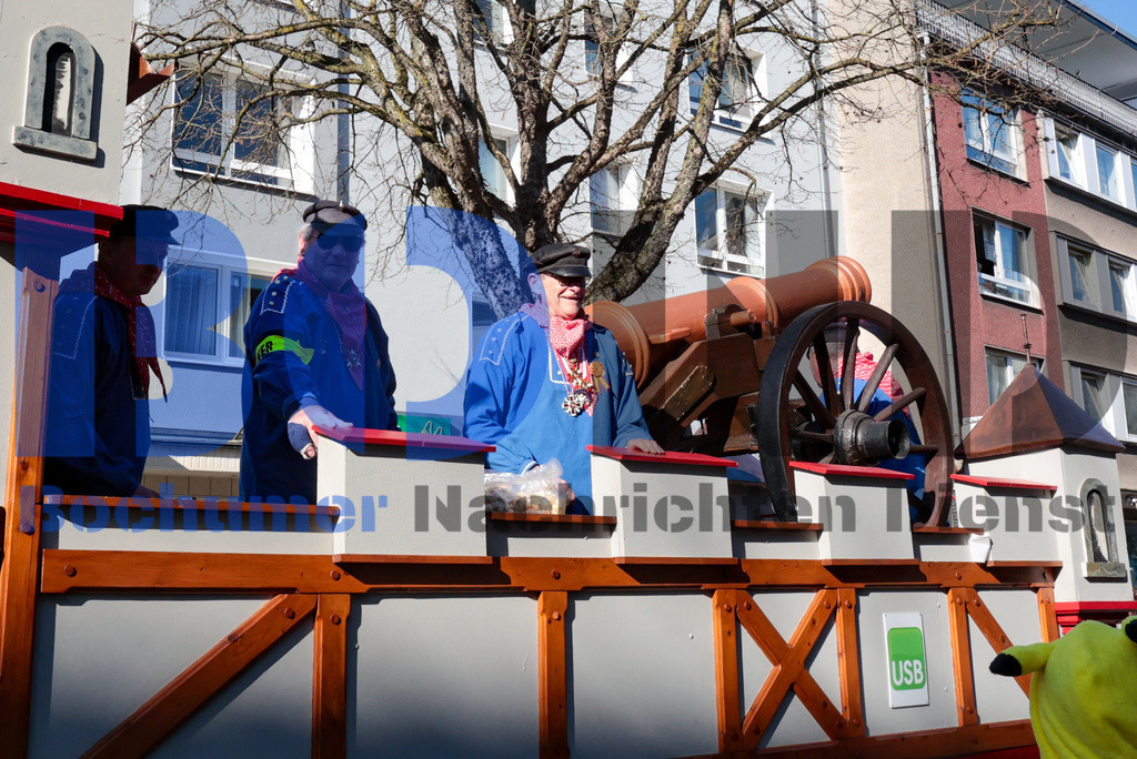 JEM_WATKAR20250302-5 | bond - Realisiert mit Pictrs.com