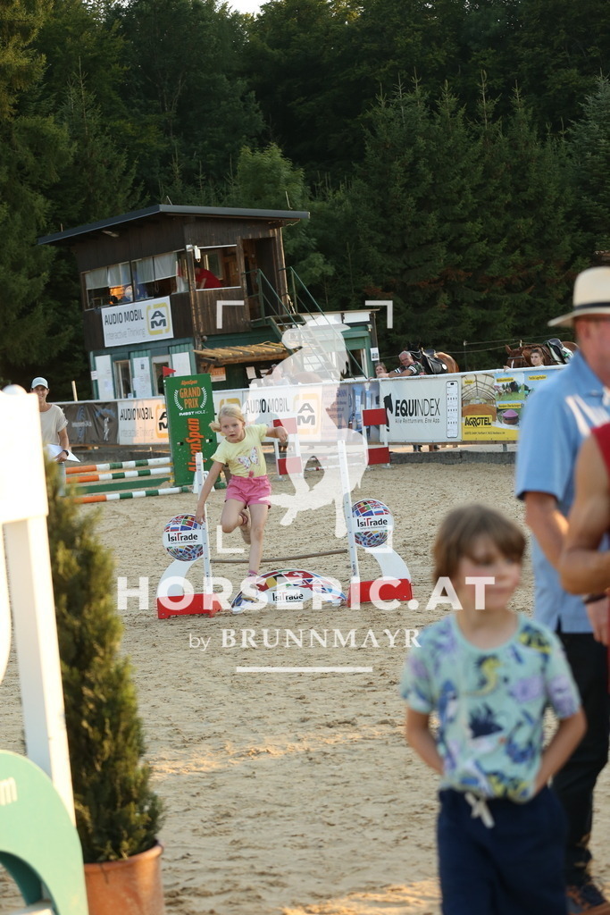 DL2Q5712 | Willkommen bei Brunnmayr - Design & Fotografie – Ihrem Spezialisten für Reitturniere und Pferdeveranstaltungen in Oberösterreich, Salzburg und Bayern! Seit über 17 Jahren sind wir leidenschaftlich dabei.