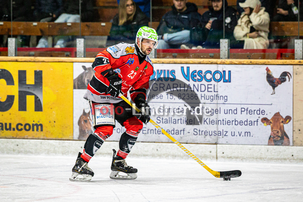 TSV Peißenberg Miners vs EHC Königsbrunn | Eishockey Bayernliga Vorbereitung 2024/2025, TSV Peißenberg Miners vs EHC Königsbrunn, 20240928,Dejan VOGL (Miners 23) in Aktion, Freisteller,2024-09-28 in Peißenberg (Eisstadion)Dejan VOGL (Miners 23)Copyright: WolfgangxLindner