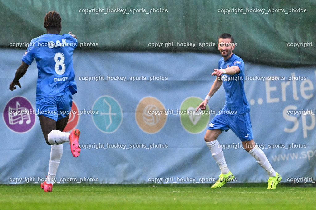 SAK vs. KAC 1909 | Jubel SAK Mannschaft, #8 Issa Diakite SAK, #7 Hrvoje Jakovljevic SAK, SAK vs. KAC 1909, SAK vs. KAC 1909 am 17.04.2025 in Klagenfurt (Sportpark Welzenegg), Austria, (Photo by Bernd Stefan)