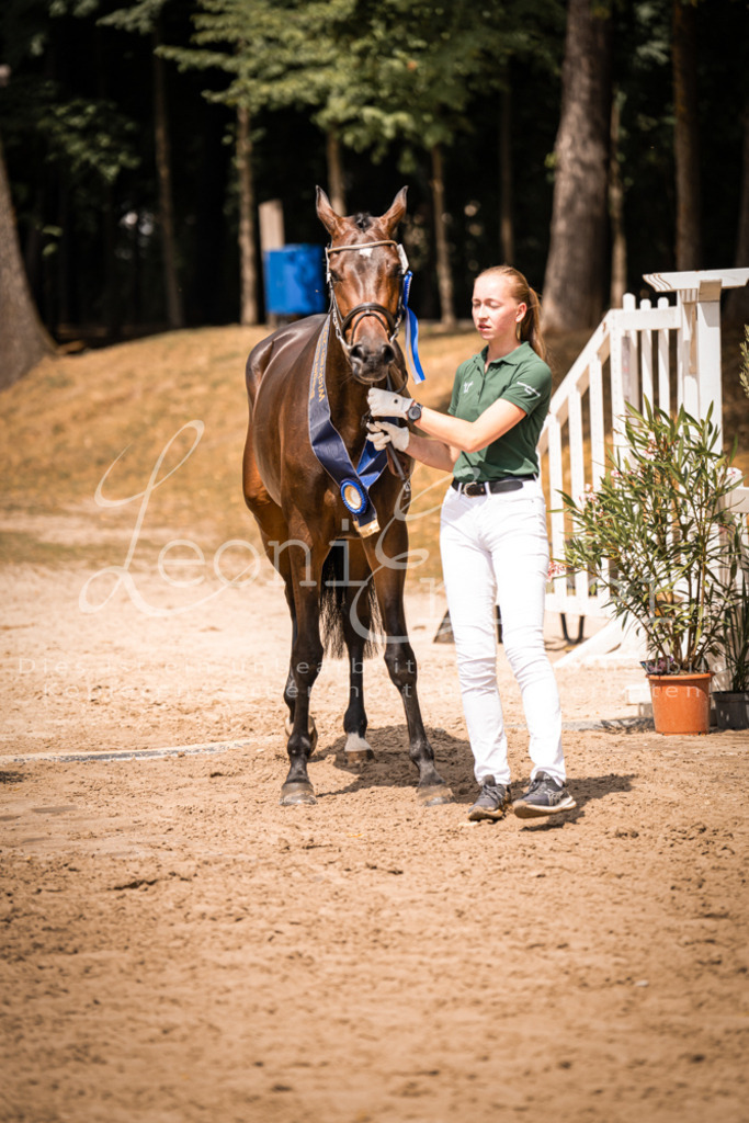 1.Fr00166 | Leoni Ertmer Photography - Realisiert mit Pictrs.com