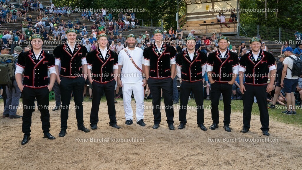 DSC07780 (2) | René Burch leidenschaftlicher Fotograf aus Kerns in Obwalden.  Hier finden sie Sport, Landschaft und Natur Fotografie.
 - Realisiert mit Pictrs.com