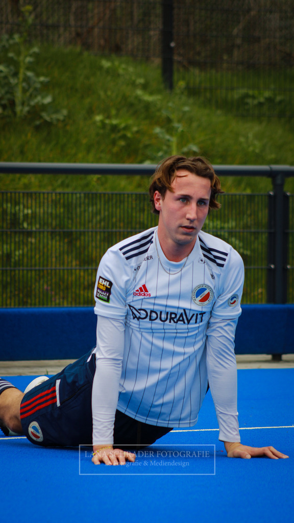 Hamburger Polo Club - Mannheimer HC 15.04.23 | Peer Hinrichs #16 Mannheimer HC - Realisiert mit Pictrs.com