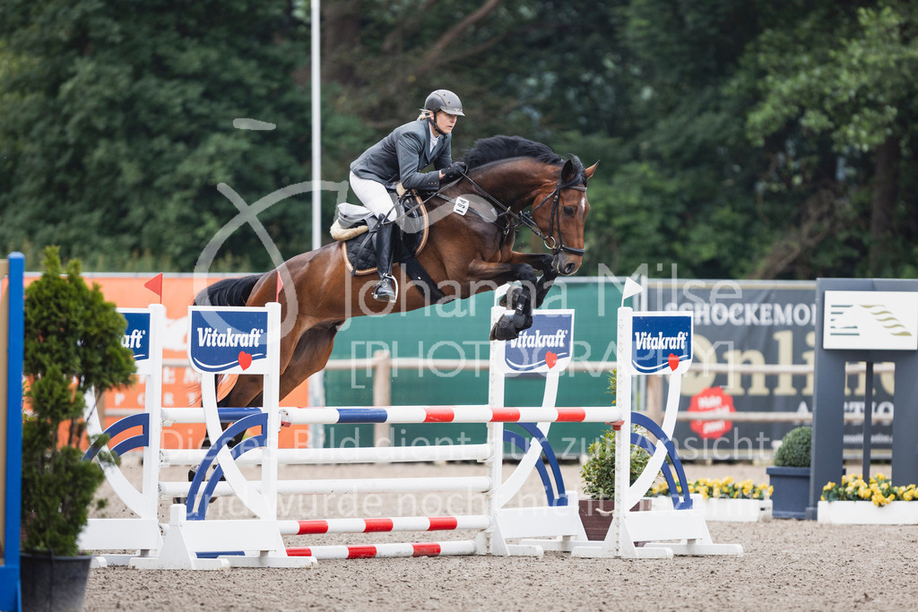 250610_Mühlen_SprPf-A2-216 | Deine schönsten Turniermomente als professionelle Fotos! Entdecke hochwertige Pferdesport-Fotografie im Online-Shop. Jetzt Fotos finden & bestellen!