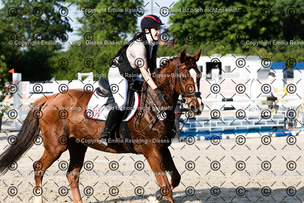 CL5A1422 | Emilia Reinking Fotografie - Realisiert mit Pictrs.com