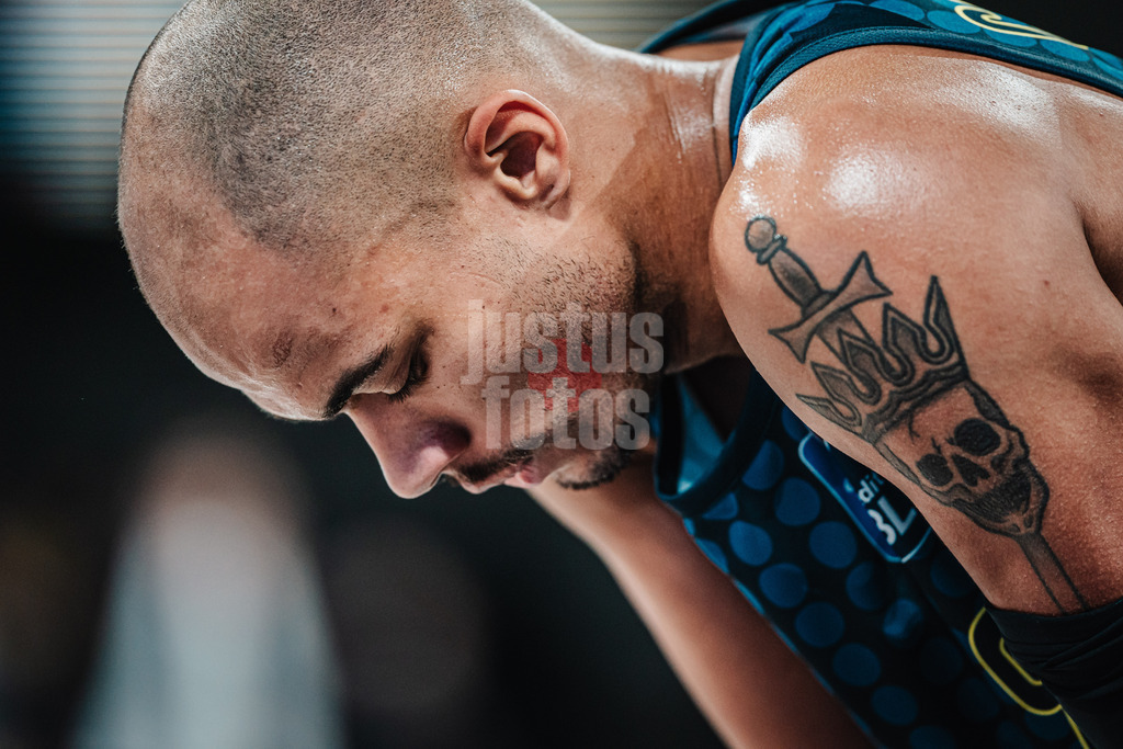 Basketball | Männer | Saison 2024/2025 | easyCredit Basketball Bundesliga | 4. Spieltag | Veolia Towers Hamburg vs. EWE Baskets Oldenburg | 06.10.2024 | Geno Crandall (#9, EWE Baskets Oldenburg)