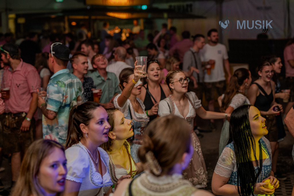 DSC_3538 | "Fussifoto.com – Ihr Ansprechpartner für hochwertige Fotografie! Entdecken Sie kreative Bilder und professionelle Dienstleistungen. Kontaktieren Sie uns für Ihre Projekte!"