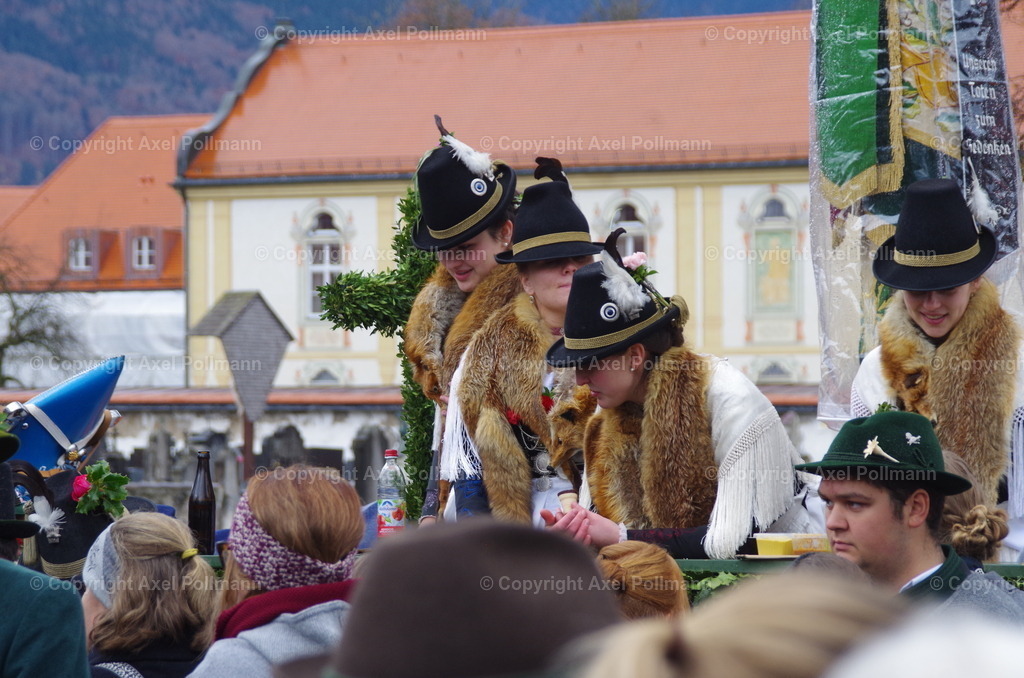 IMGP9561 | fotografiert von Axel PollmannLeonhardi Wallfahrt Benediktbeuern und Murnau, Fronleichnam, Fasching, Landschaft im Loisachtal und Benediktbeuern  - Realisiert mit Pictrs.com