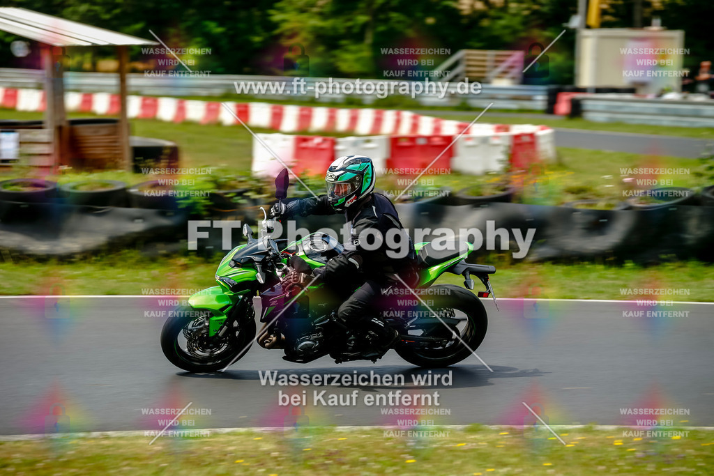 VBK-4812 | Hier findet Ihr Bilder von Touristenfahrten auf der Nürburgring Nordschleife oder von anderen Veranstaltungen die ich besucht habe. Viel Spass beim Durch Schauen 