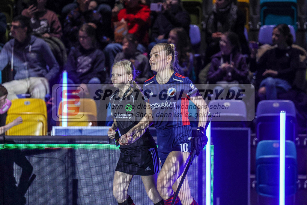 MJ_20230204-DHC-MHC-W-4 | Julia Hemmerle (Mannheimer HC #10), Düsseldorfer HC - Mannheimer HC am 4.2.2023 in der Ballsporthalle, Frankfurt am Main