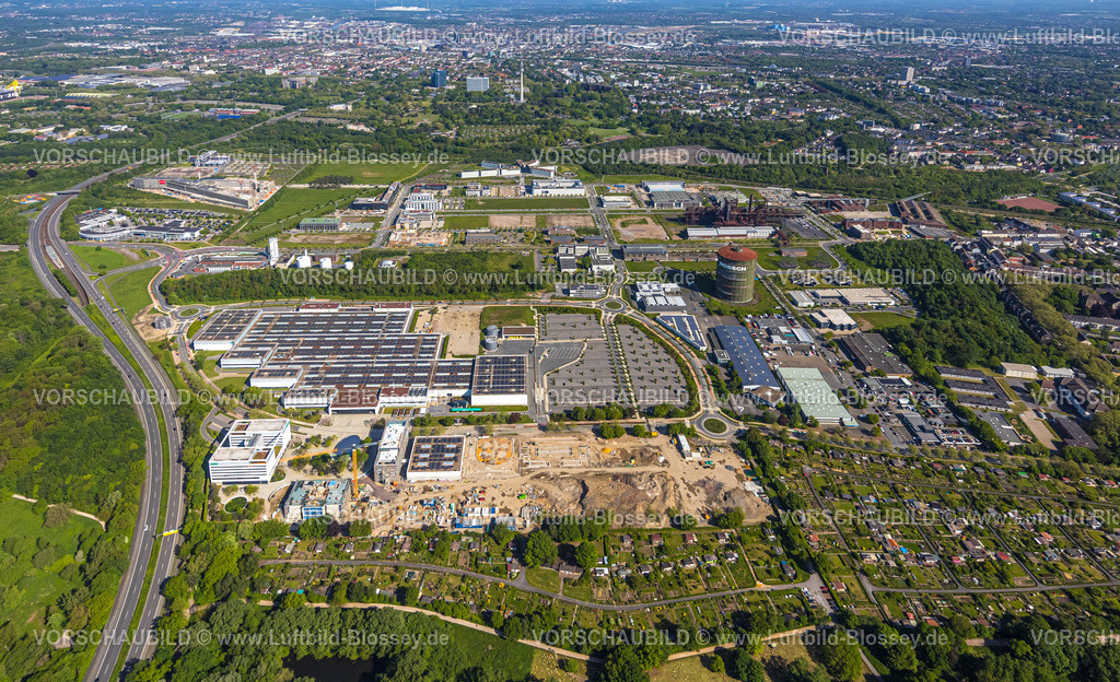 Dortmund230504051 | Luftbild, Technologiepark Gewerbegebiet Phoenix West, Wilopark, Blick zum Westfalenpark und City, Hörde, Dortmund, Ruhrgebiet, Nordrhein-Westfalen, Deutschland
