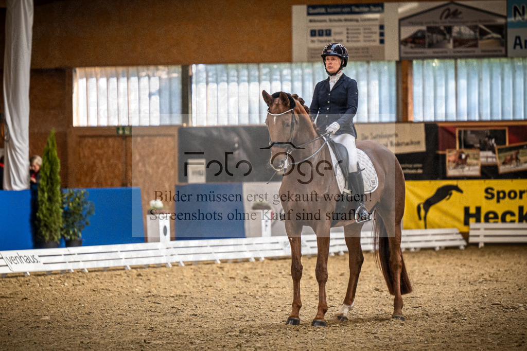 DOS_0546 | Entdecke hochwertige Reitturnierfotos von Foto Oger. Professionell, emotional und authentisch – jetzt Lieblingsmomente im Shop bestellen. - Realisiert mit Pictrs.com