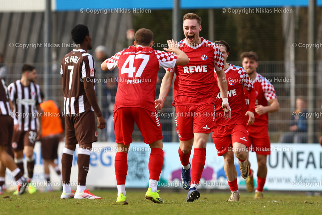 NH_FCEiintrachtNorderstedt_FCStPauliU23_RegionalligaNord_08032026 | #9 Lukas Krüger (FC Eintracht Norderstedt) bejubelt seinen Treffer zum 1:0.Fußball I Herren I Regionalliga Nord I Saison 2025-2026 I 25. Spieltag I FC Eintracht Norderstedt - FC St. Pauli I 08.03.2026 I Edmund-Plambeck-Stadion